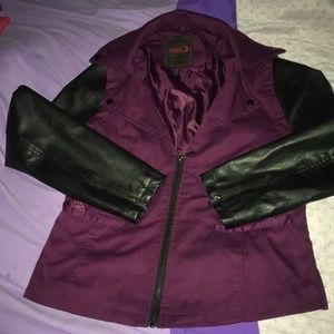 Burgundy/black sleeves linen faux leather combo.
